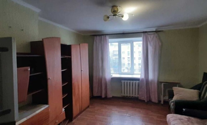 Продам коммуну с ремонтом на 3 этаже . Цена с оформлением! - фото 1