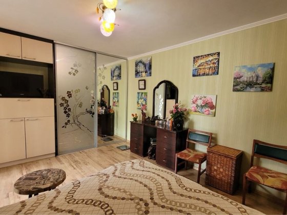 Простора 3 кімнатна квартира біля моря (морський квадрат) Черноморск