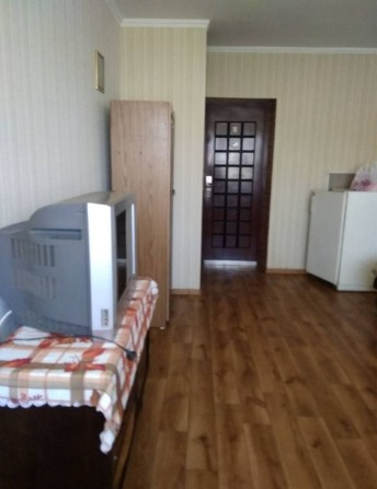 Комуналка в центре , всегда со светом ! - фото 1