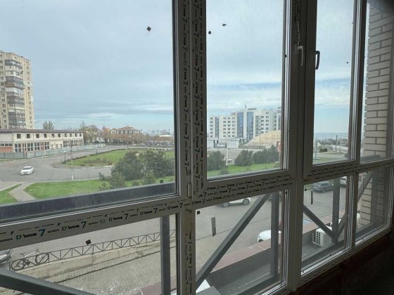 Продам простору квартиру з видом на море на невисокому поверсі Черноморск