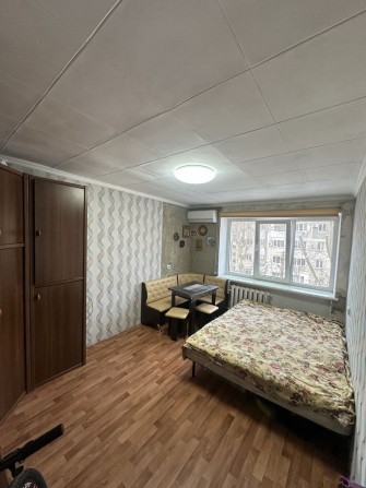 ‼️Продаеться двух комнатная комуналка в Черноморске ‼️ - фото 1