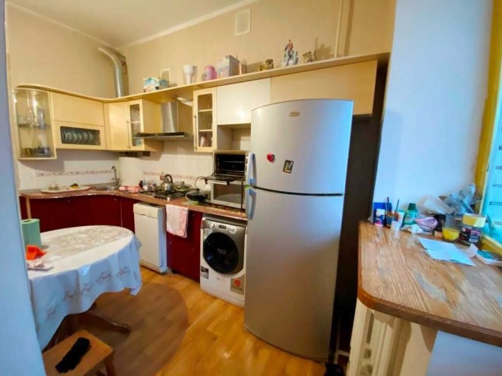 Продам 2 ком «АББО» Автономное отопление! Центр города! - фото 1