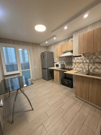 Продаж облаштованої однокімнатної квартири ЖК Атлант, вул.Доківська 10 - фото 1