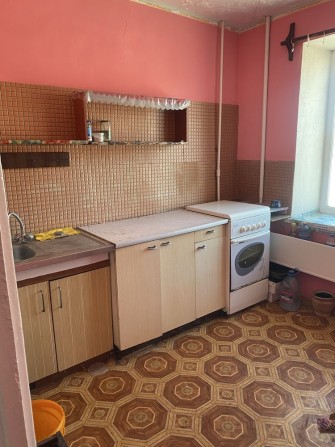 Продам 2-х кім. кв на 5- м районі коло Сільпо. - фото 1