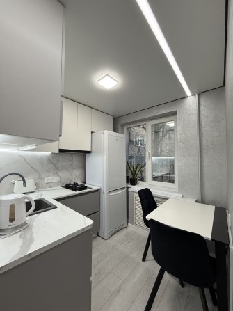 Продам 1 кімн. квартиру м.Лозова м-н 2 - фото 1