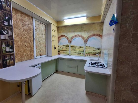 Продаж "сталінки", 75 м, центр, 20 тис у.о. Краматорськ