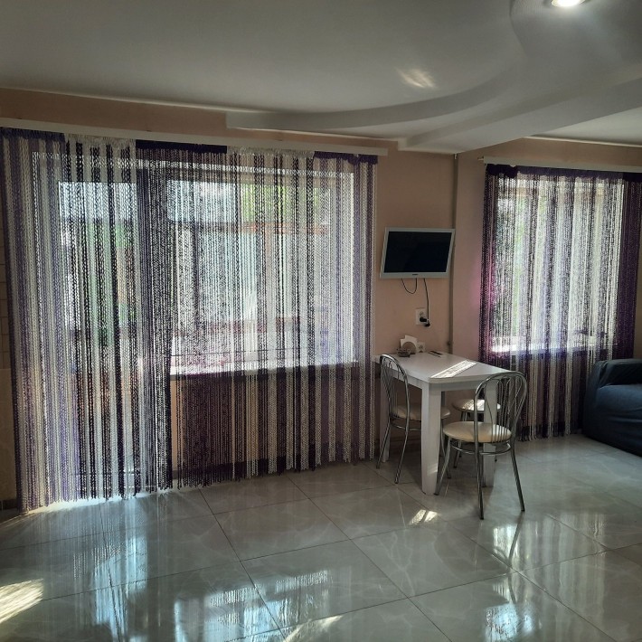 Продам 2к, центр, вул.Богдана Хмельницького - фото 1