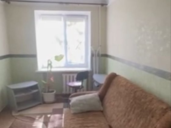 Квартира 2-х кімнатна центр міста світла тепла Лозовая