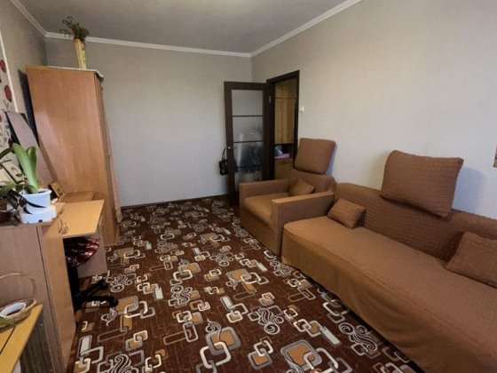 Продам 2-х кімнатну квартиру у м. Лозова Лозовая