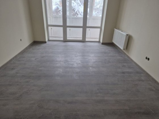 Продається 2к на набережній Мукачево