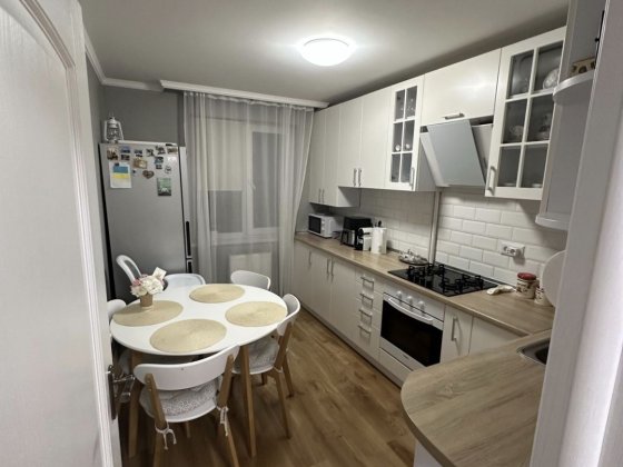 Продаж трьохкімнатной квартири Росвигово. Мукачеве