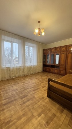 Продається 2-кімнатна квартира в центрі Нововолинська - фото 1