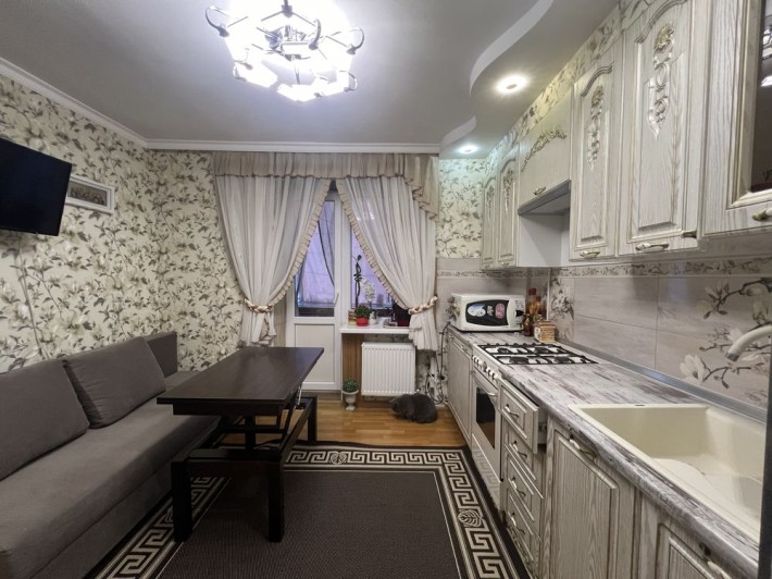 Продаж великоі 2 к квартири і по сертифікату - фото 1