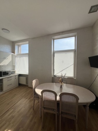 Продаж двокімнатної квартири в центрі Мукачева - фото 1