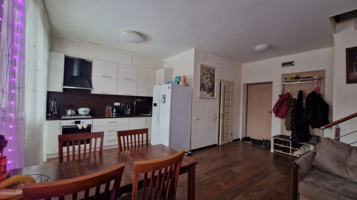 Продам дворівневу квартиру в Обухові - фото 1