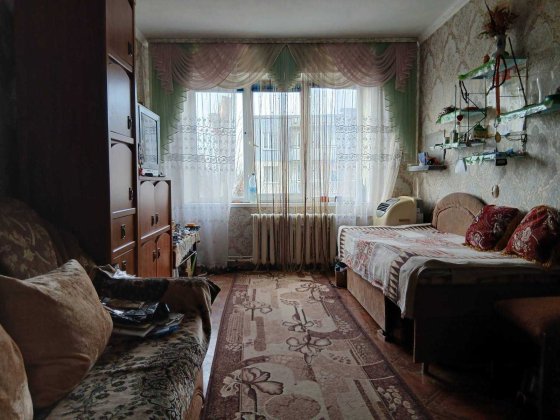 Продам двокімнатну квартиру Павлоград