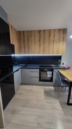 Продам Елітну квартиру в самому Центрі Павлограду - фото 1