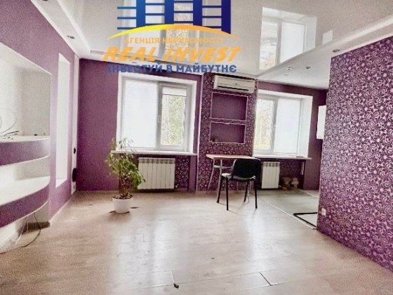 Продам 3 кім.в центрі м. Самар