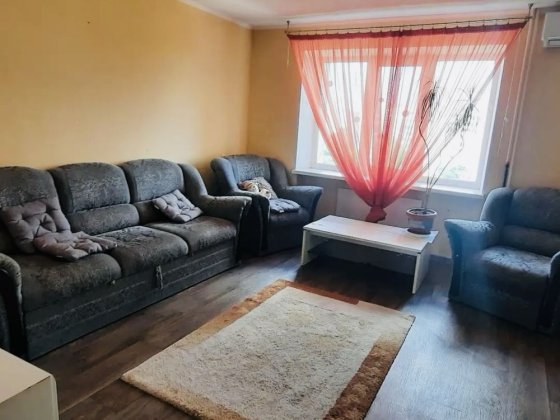 Продам 4-кімнатну квартиру