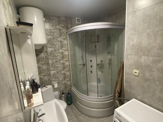 Продам трёхкомнатную квартиру с евроремонтом