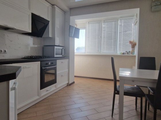 Продам 3 кімнатну квартиру центр Павлоград