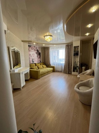 Продам 2х ком квартиру в новострое! - фото 1