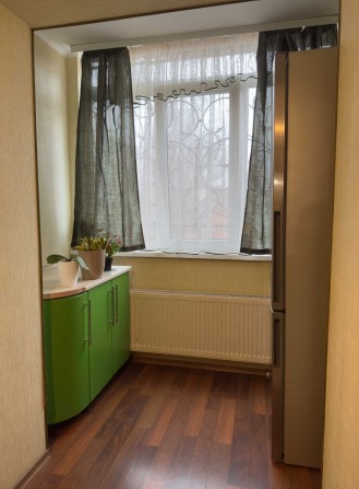 Простора 3-кімнатна квартира з можливістю комерційного використання! - фото 1