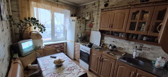 ПРОДАМ 3-кімнатну квартиру в м. Самар, вул. В.Ковалівка.

Квартира роз - фото 1