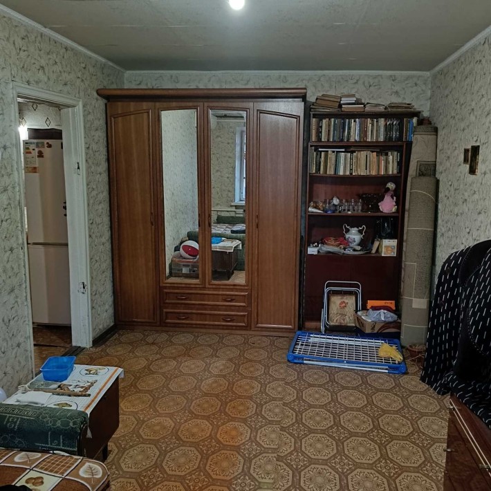 Продається 1-но кімнатна квартира в Центрі міста. Простий стан. - фото 1