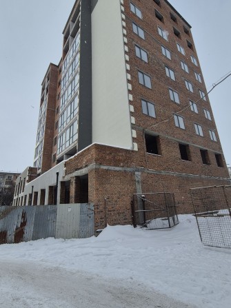 Велика двокімнатна квартира в РОЗТЕРМІНУВАННЯ! - фото 1