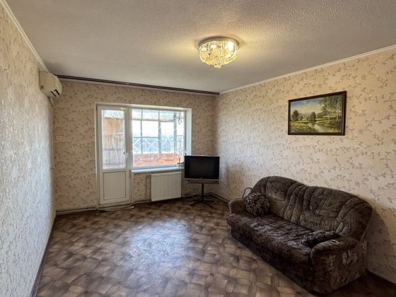 Продается 2 комнатная. Автономное отопление. Славянск. Славянск