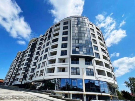 Продам трикімнатну квартиру у м. Трускавець вул Довбуша Трускавець