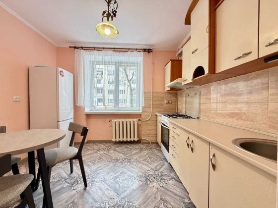 3 кімнатна квартира чешка Стрий Січових Стрільців 65 м2 Стрий