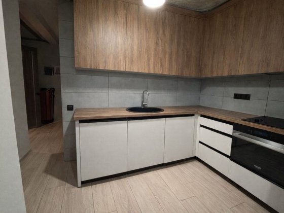 Продам 2х комнатную квартиру видовую Нова Українка