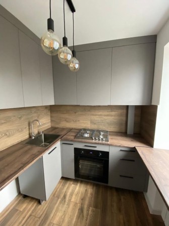 Продається тепла квартира з ремонтом - фото 1