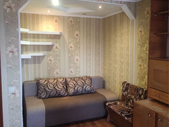 Продається 1-но кімнатна квартира в районі райлікарні!! Умань