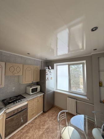 Продается 3 комнатная квартира.Хорошее состояние.Славянск.Можно сертиф - фото 1