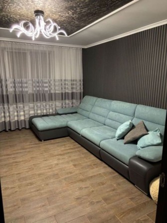 Продам затишну 2-кімнатну квартиру, мікрорайон Озерна, вул. Кармелюка - фото 1