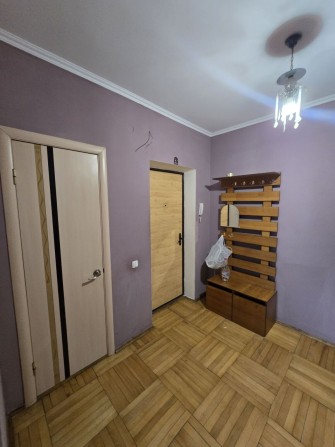 Велика 3к не кутова, двостороння, середній поверх.Офор 2%!42136 - фото 1