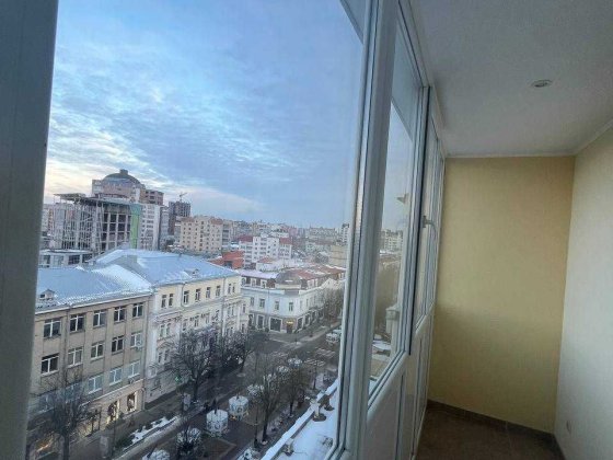 Продам 3к квартиру на стометрівці , центр міста , топова локація яка є Хмельницкий