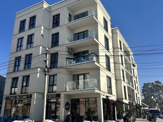 3 кімнатна квартира 135 м² Хуст