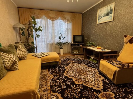 м.Шептицький . Продаж 4 кімнатна квартира  район 8-9 школа Шептицкий