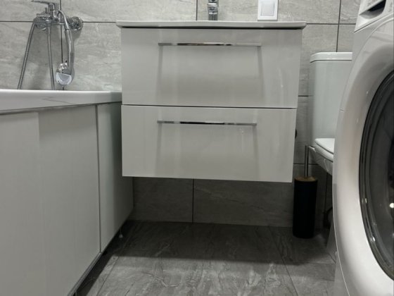 Новинка продаж 1 кім квартири більшоі площі з ремонтом Шептицький