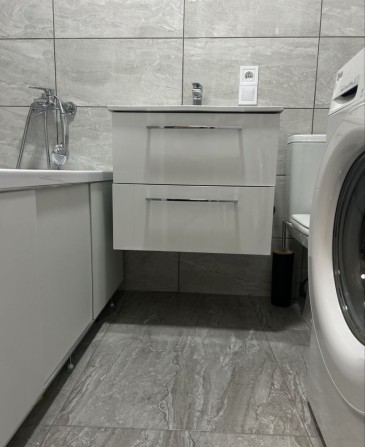 Новинка продаж 1 кім квартири більшоі площі з ремонтом - фото 1