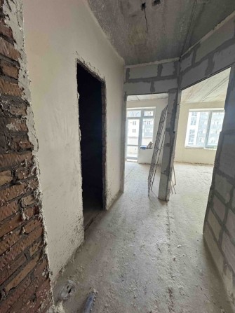 Найдашевша 1к на Виставці! Середній поверх 37588 - фото 1