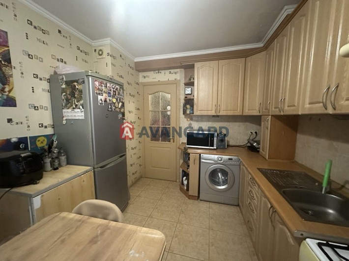 3 кімнатна на 2 поверсі, зайшов і живи !! - фото 1