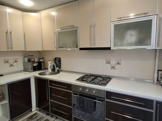 Продам 3х комнатную евартиру Чугуев Чугуев