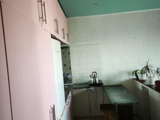 Продам 2 кімнатну квартиру (перероблена з кімнат у гуртожитку) Шостка