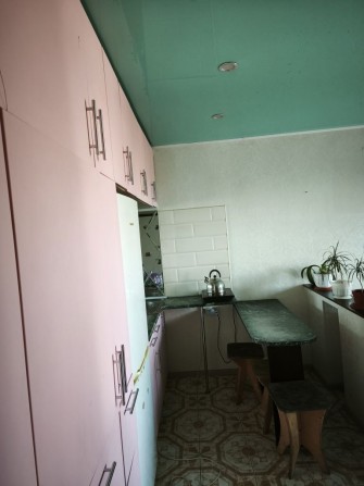 Продам 2 кімнатну квартиру (перероблена з кімнат у гуртожитку) - фото 1