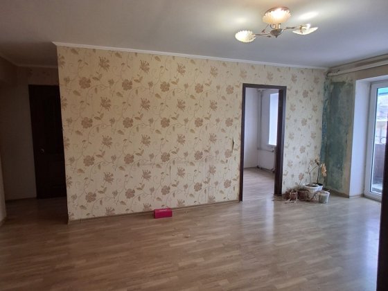 Продам 3х комнатную кв.Центр,Чугуев Чугуев